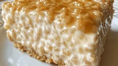 Caramel Rice Krispie Cheesecake Bars