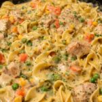 Chicken Pot Pie Skillet pasta